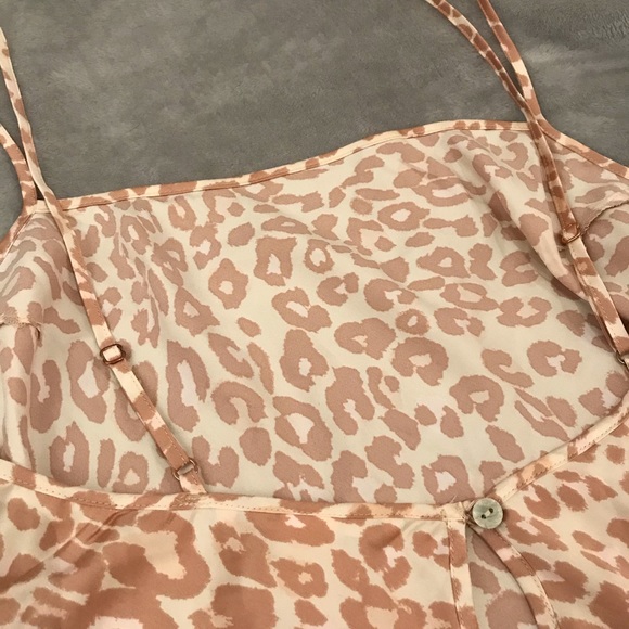 Victoria’s Secret Satin PJ Top 💛🐆 - Picture 5 of 6